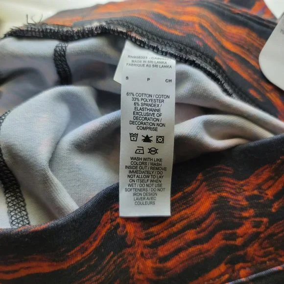 Nike Tight Fit High-Rise All Over Print Leggings - Picture 8 of 10